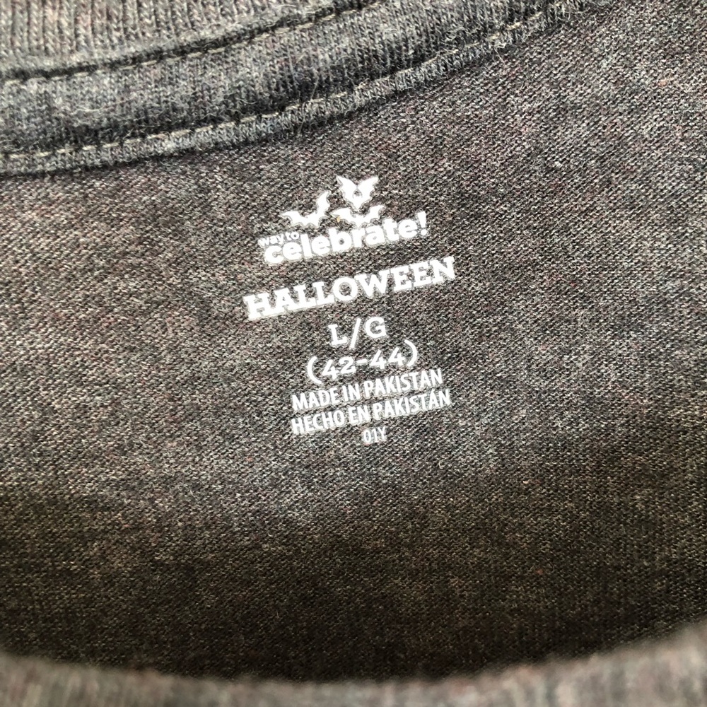 Halloween I’m Here For the Boos Short Sleeve Tee - Picture 6 of 8